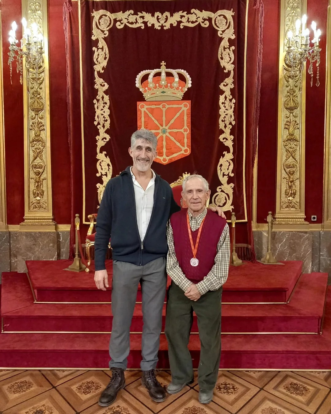 Manuel Fernández recibió ayer la Medalla de Plata al Mérito Deportivo